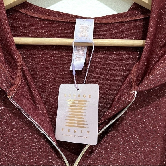 SAVAGE x FENTY Sleep and Shine Hooded Onesie in Red Cocoa Size L - Picture 7 of 12